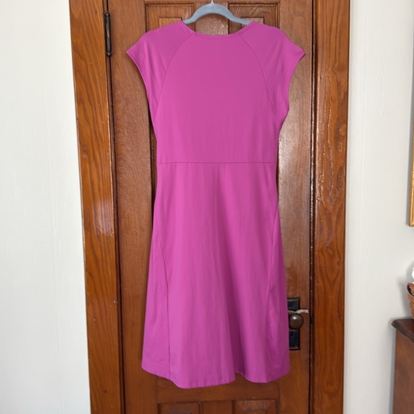 Patagonia Fuchsia dress - Picture 4 of 4